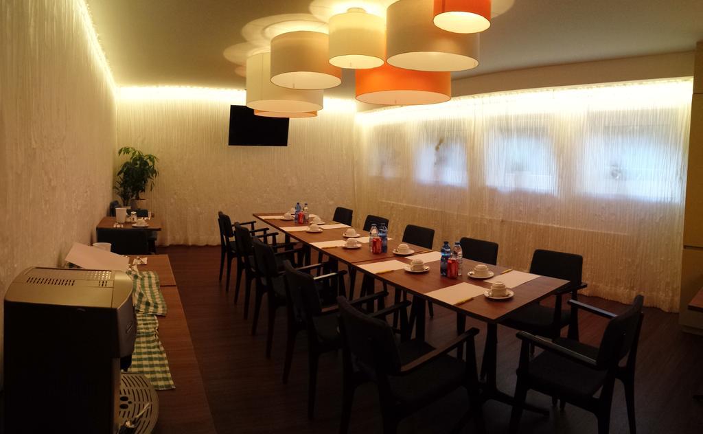 Hotel Henry دريش المظهر الخارجي الصورة